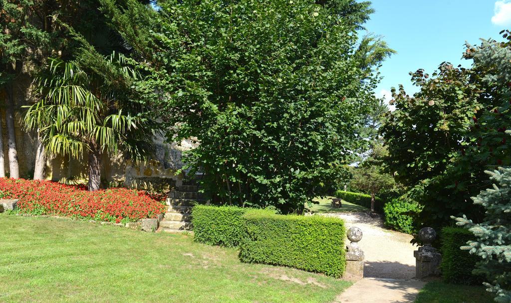 Gites Troglodytes Du Chateau De L'Etoile Vernou-sur-Brenne Habitación foto