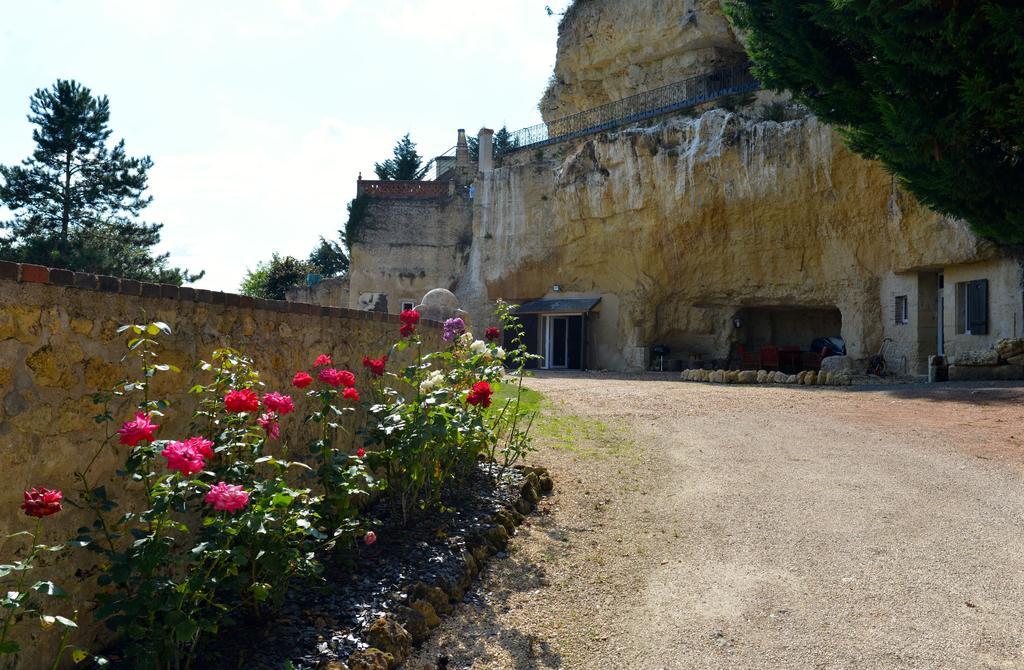 Gites Troglodytes Du Chateau De L'Etoile Vernou-sur-Brenne Habitación foto