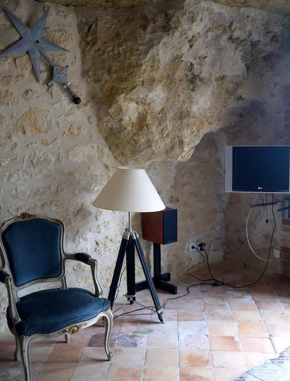 Gites Troglodytes Du Chateau De L'Etoile Vernou-sur-Brenne Habitación foto